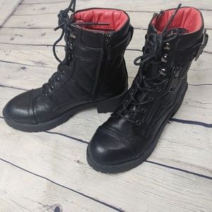 Guess black Martha quilted combat boots size 5M